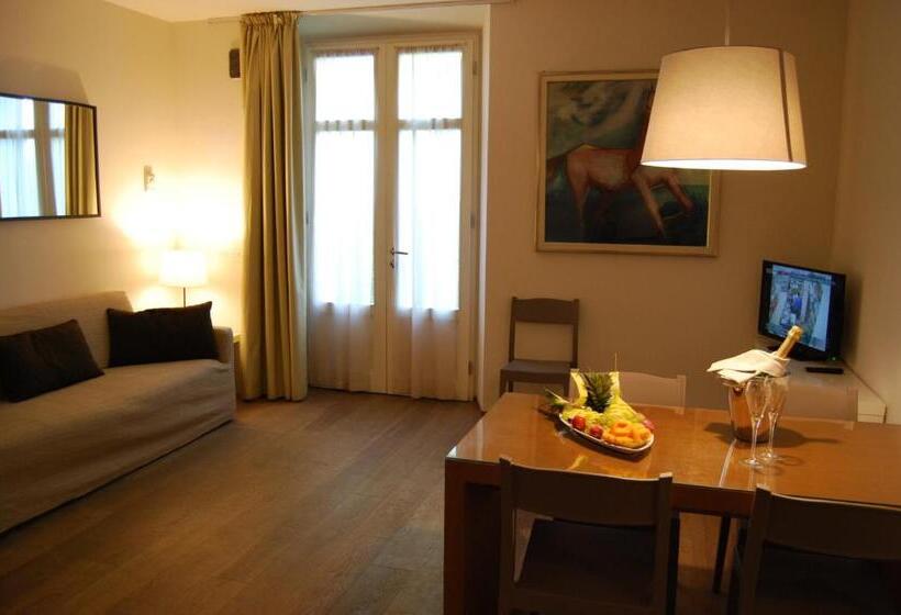 2 Bedroom Apartment With Garden, Ceccarini Suite