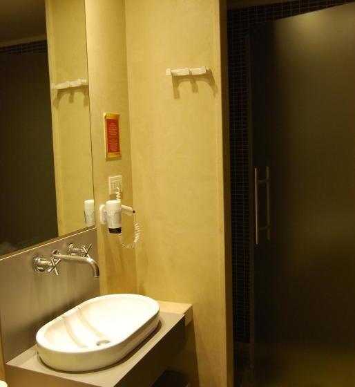 Apartamento 2 Quartos com Jardim, Ceccarini Suite