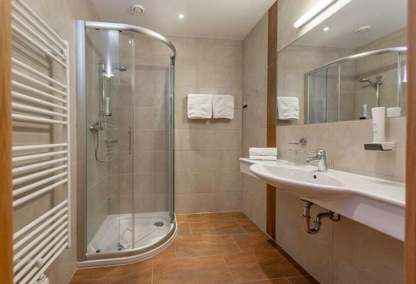 패밀리 룸, Felsners Hotel & Restaurant