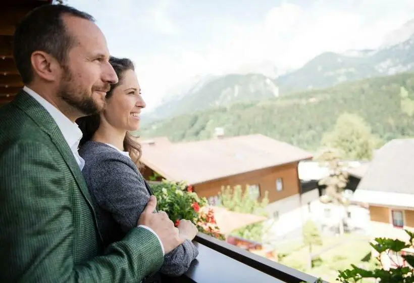 Perhehuone, Felsners Hotel & Restaurant