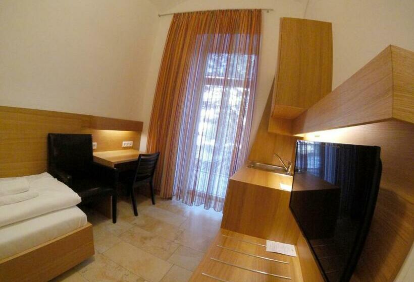 발코니 스탠다드 싱글 룸, Aton