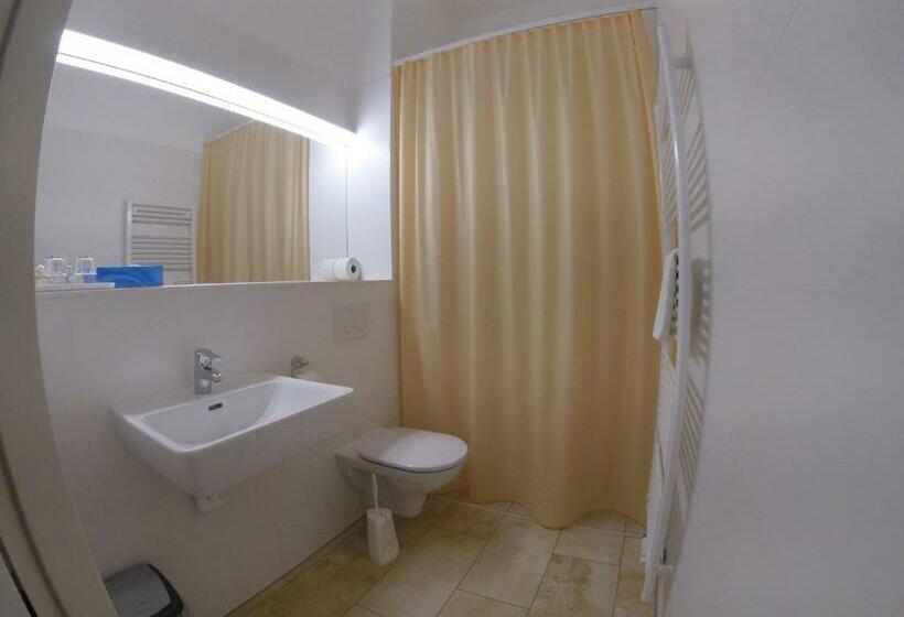 발코니 스탠다드 싱글 룸, Aton