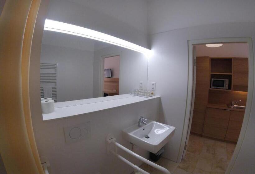 스탠다드 룸, Aton