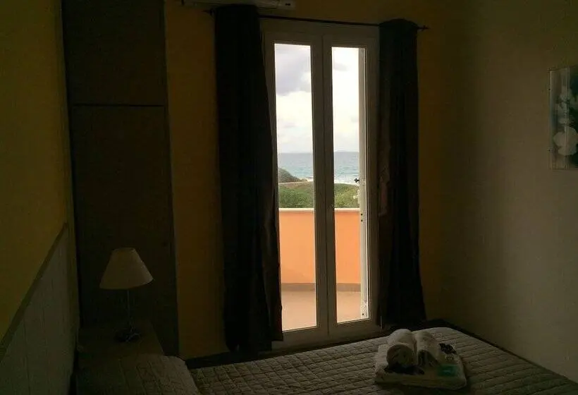 Standard Neljän Hengen Huone Merinäkymä, Castelsardo Domus Beach