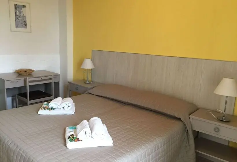 Standard Neljän Hengen Huone, Castelsardo Domus Beach