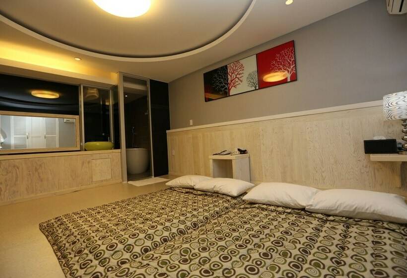 חדר סטנדרט, Opera 21