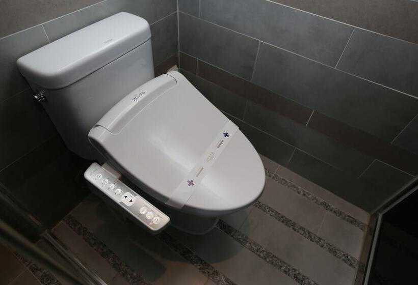 חדר סטנדרט, Opera 21