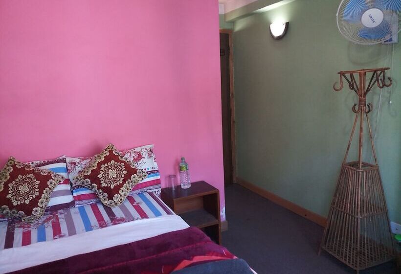 اتاق اکونومی یک تخته, Mountain Guesthouse