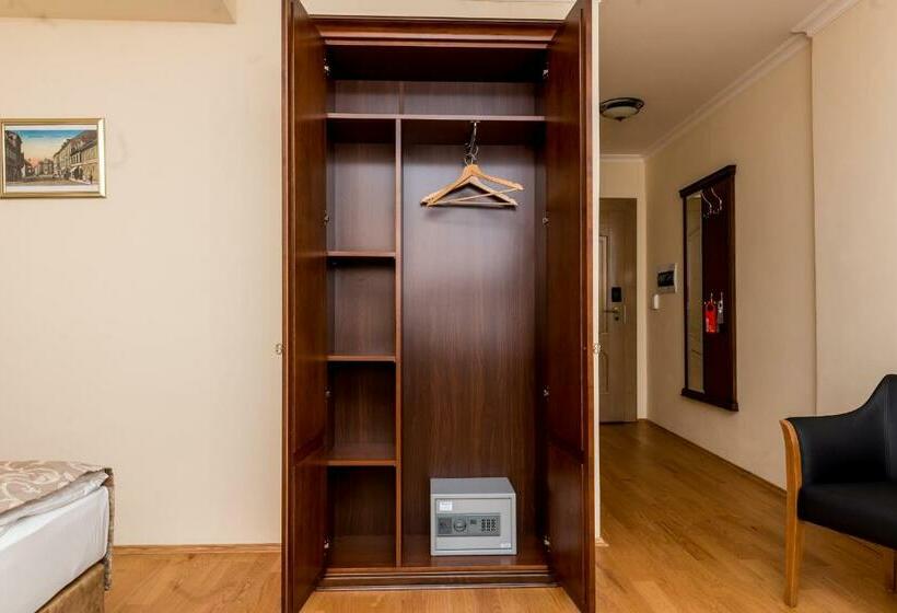 Номер Стандарт, Wellness Hotel Pivovar Monopol