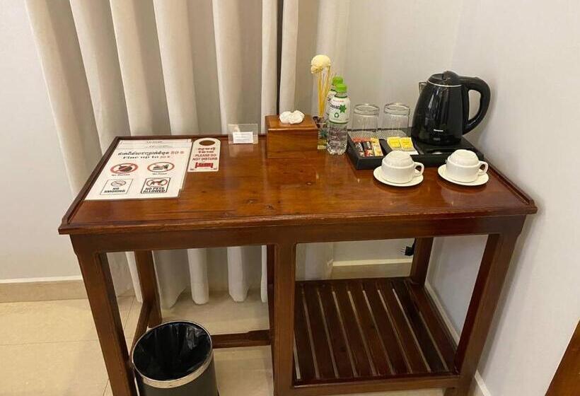 ‫فيلا غرفة نوم واحدة, The Moon Kampot Boutique