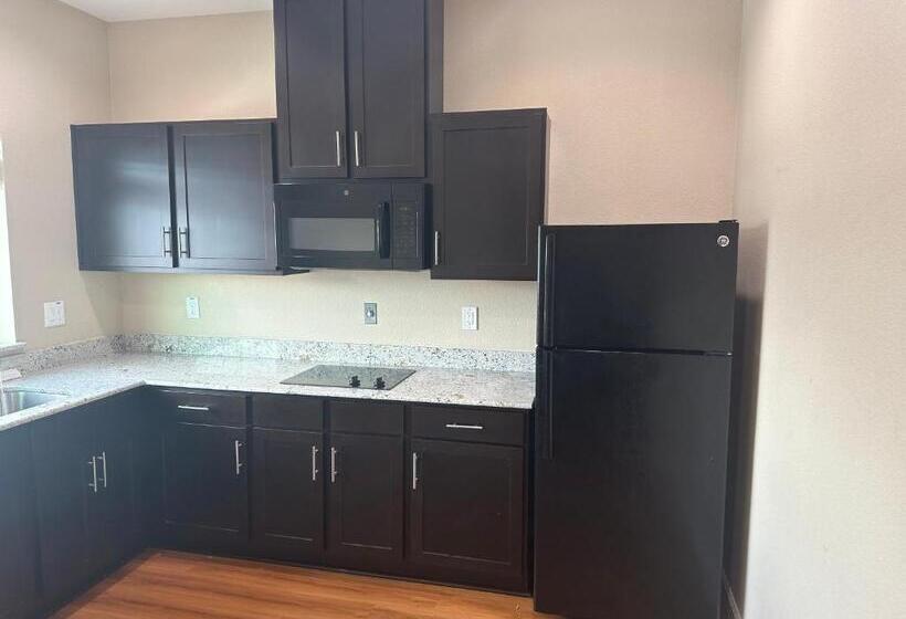 جناح ديلوكس سرير كينج, Palace Inn Houston Northwest 290