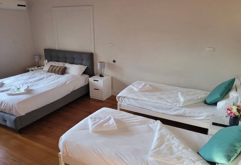 اتاق خانوادگی, Burwood Bed And Breakfast