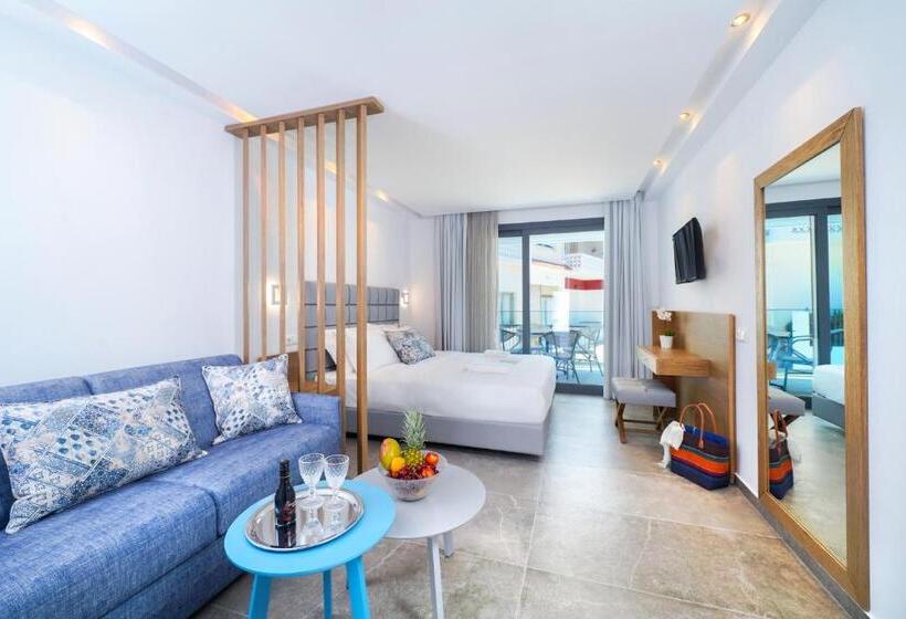 ファミリーステューディオ, Studios Nautilus Iii