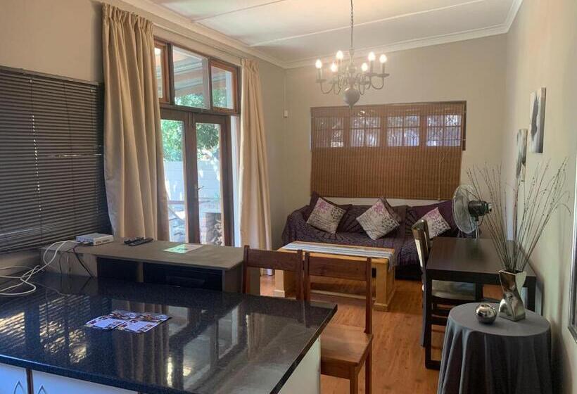 套房, Palm Tree Manor