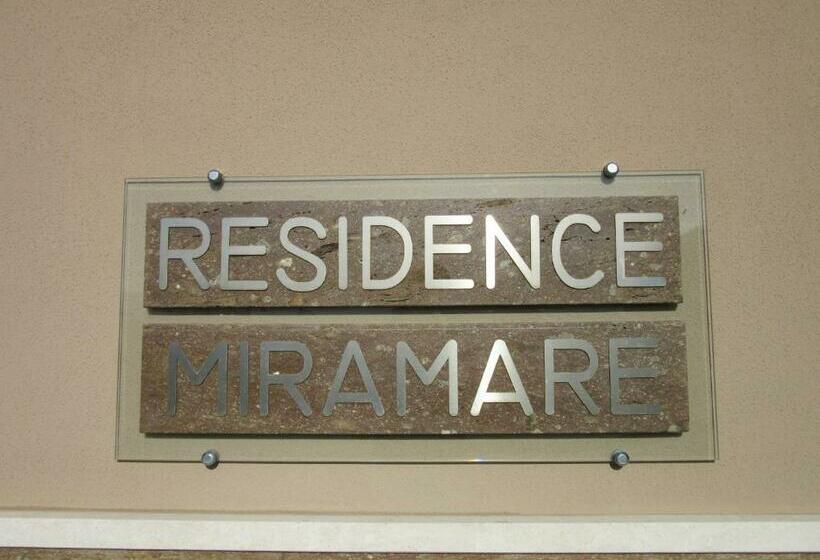 带1个卧室的带阳台的公寓, Residenza Miramare