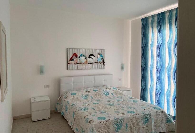 דירת חדר עם טרסה, Residenza Miramare