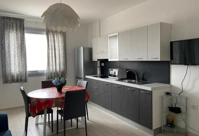 Huoneisto 1 Makuuhuone Terassi, Residenza Miramare