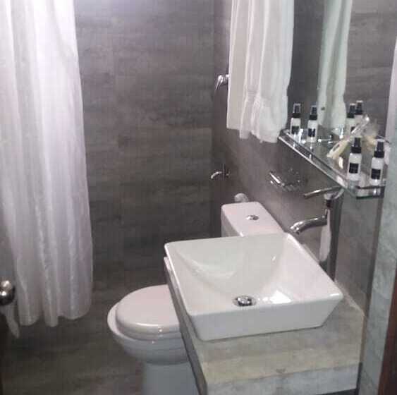 ファミリールーム, The Villa In Lavinia