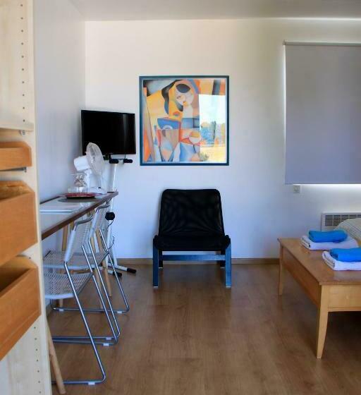 Стандартный Номер Кровать Кинг, Art Hill