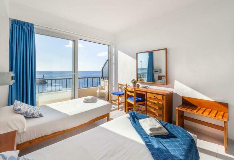 غرفة قياسية مطلّة علي البحر, Hostal Port Corona