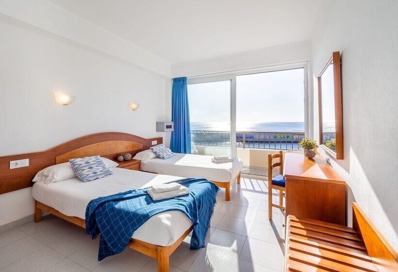 غرفة قياسية مطلّة علي البحر, Hostal Port Corona