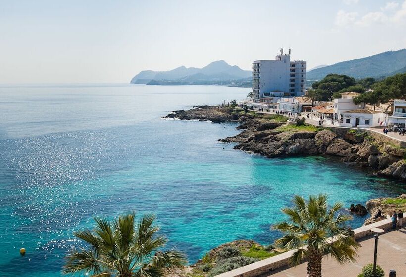 Номер Стандарт Боковой Вид на Море, Hostal Port Corona