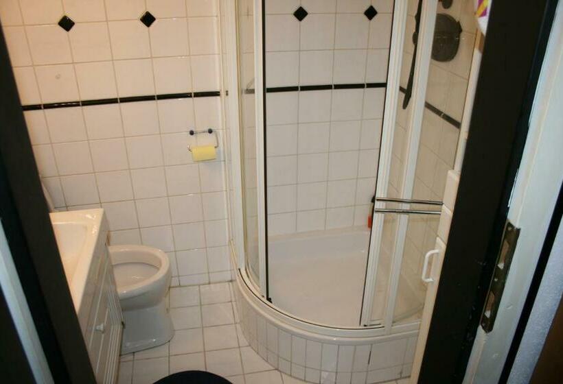 Кровать в Общей Комнате, Hostel Bad Goisern