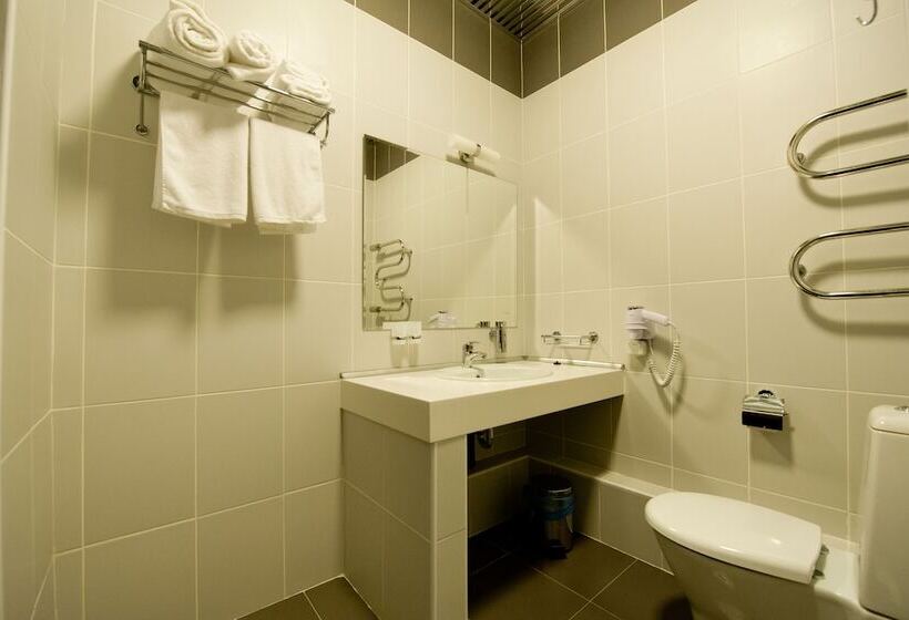 غرفة قياسية, Arena