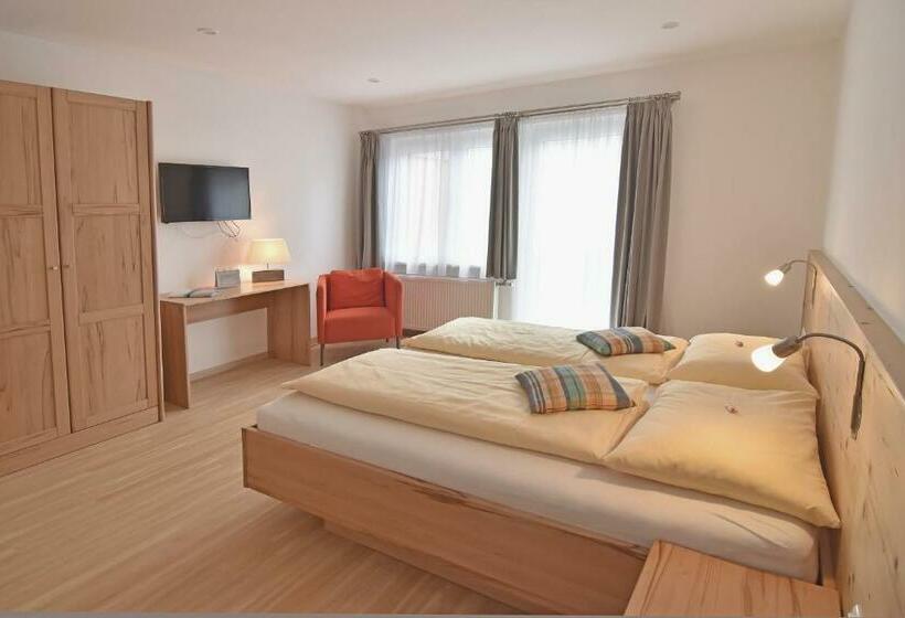 デラックスルーム, Ausseerland