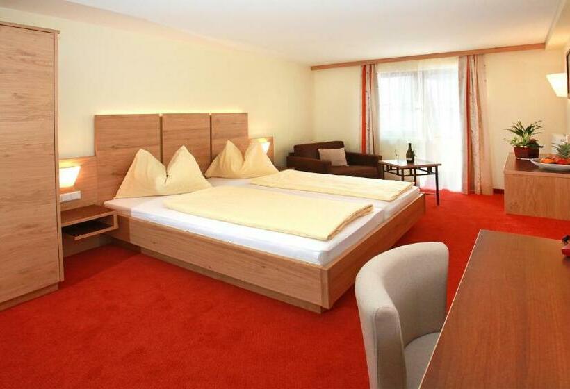 غرفة قياسية مزوَّدة بشُرفة, Bachschmied