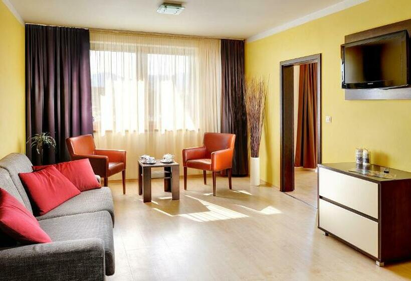 침실 1개 아파트, Bešeňová