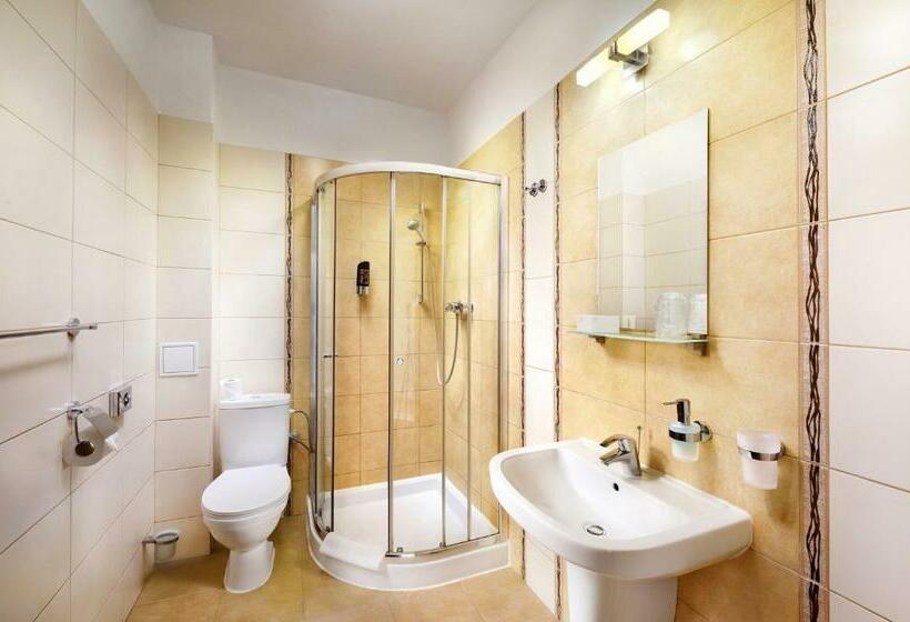 스탠다드 룸 공원 전망, Bešeňová