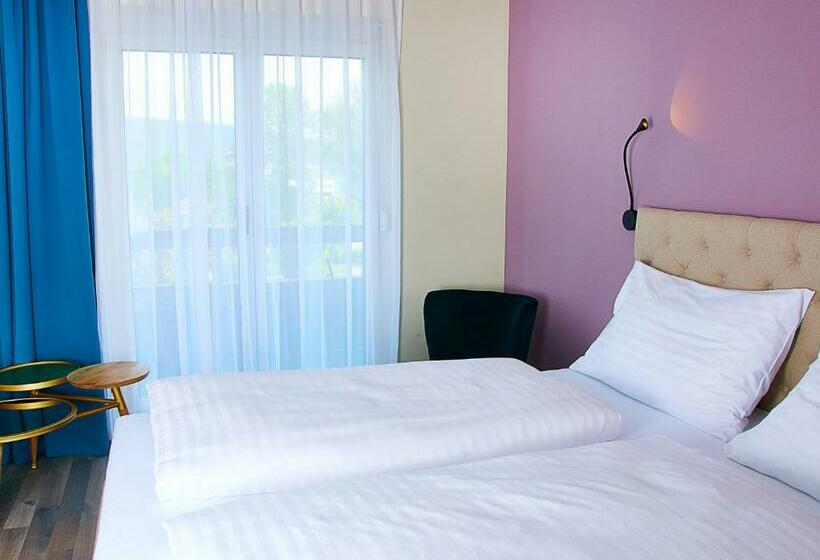 标准间带阳台, Eden Park