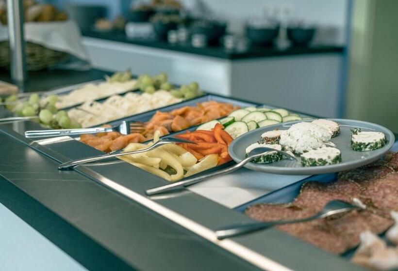 经济房, Eden Park