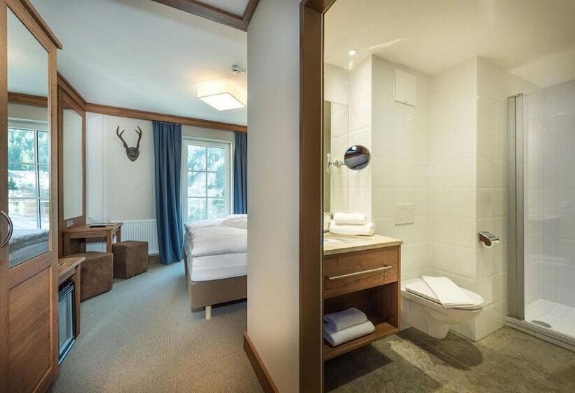 חדר סטנדרט לארבעה, Eden Rock