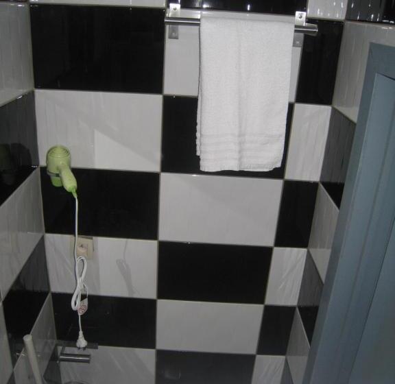 اتاق استاندارد یک نفره, Hôtel Méribel