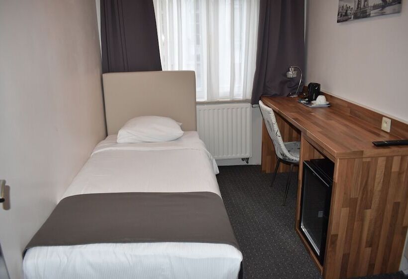 اتاق استاندارد یک نفره, Hôtel Méribel