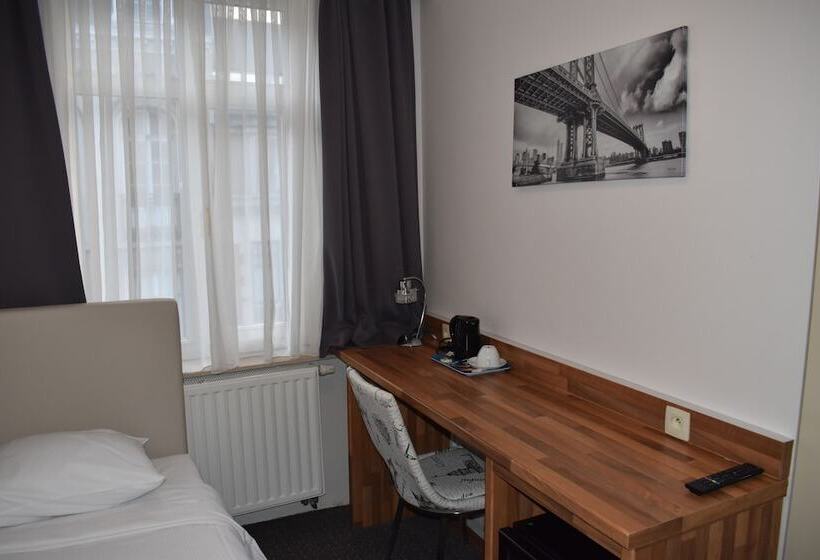 اتاق استاندارد یک نفره, Hôtel Méribel