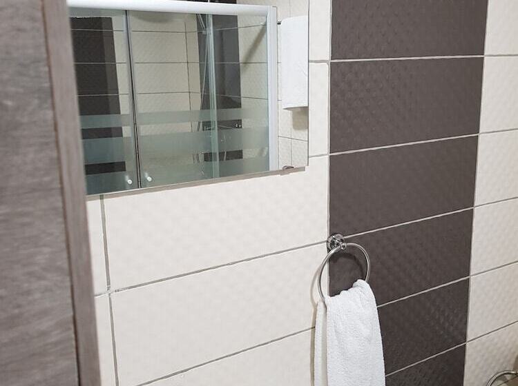 اتاق خانوادگی, Hôtel Méribel