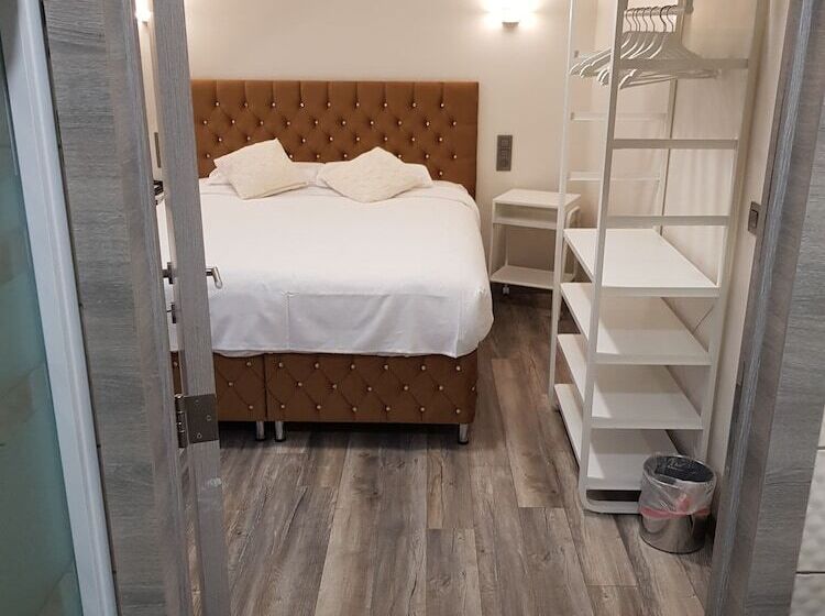 اتاق خانوادگی, Hôtel Méribel