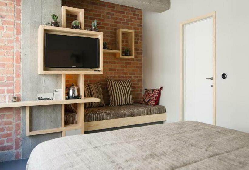 Habitació Triple Estàndard, Jam Brussels