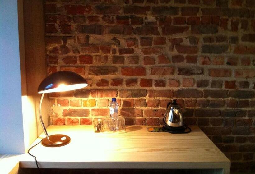 Family Room, Jam Brussels