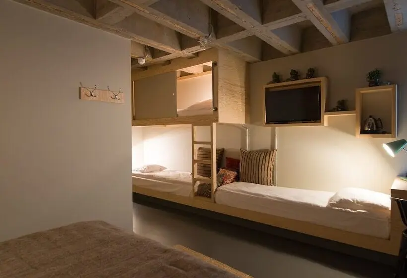 Familiekamer, Jam Brussels