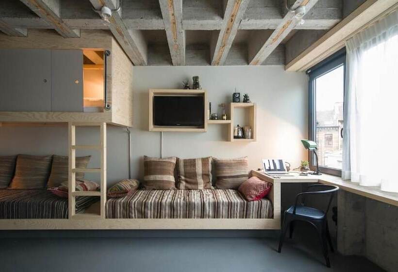 Family Room, Jam Brussels