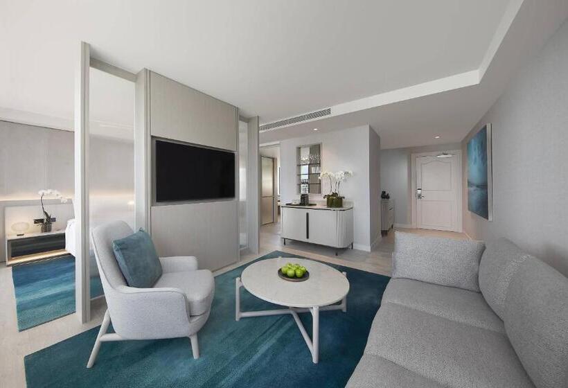 جناح جونيور مطلّ علي البحر, Jw Marriott Gold Coast Resort & Spa