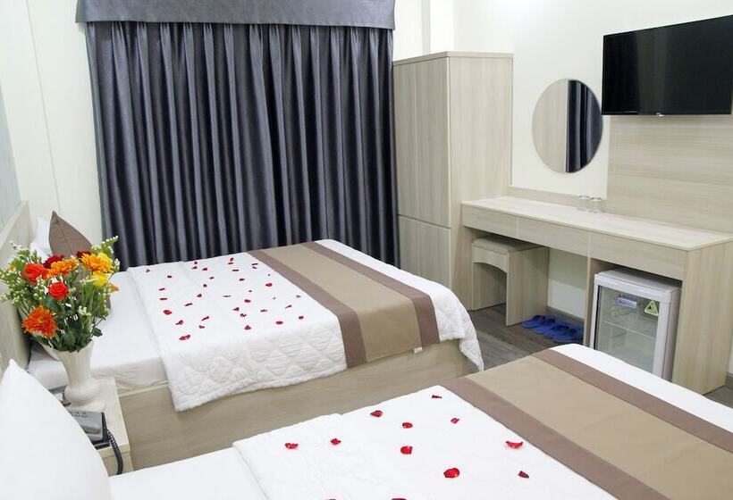 اتاق استاندارد, Khanh Duy