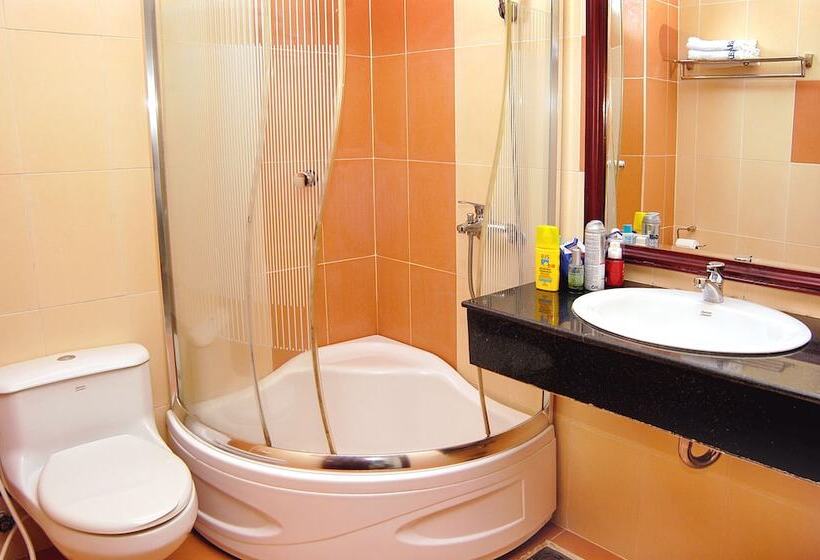 اتاق سوپریور, Khanh Duy