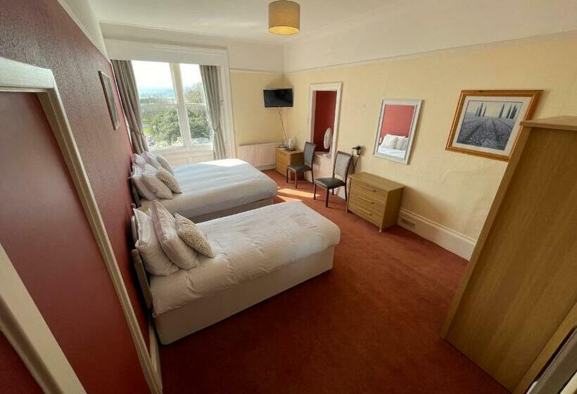 غرفة عائلية, Manor