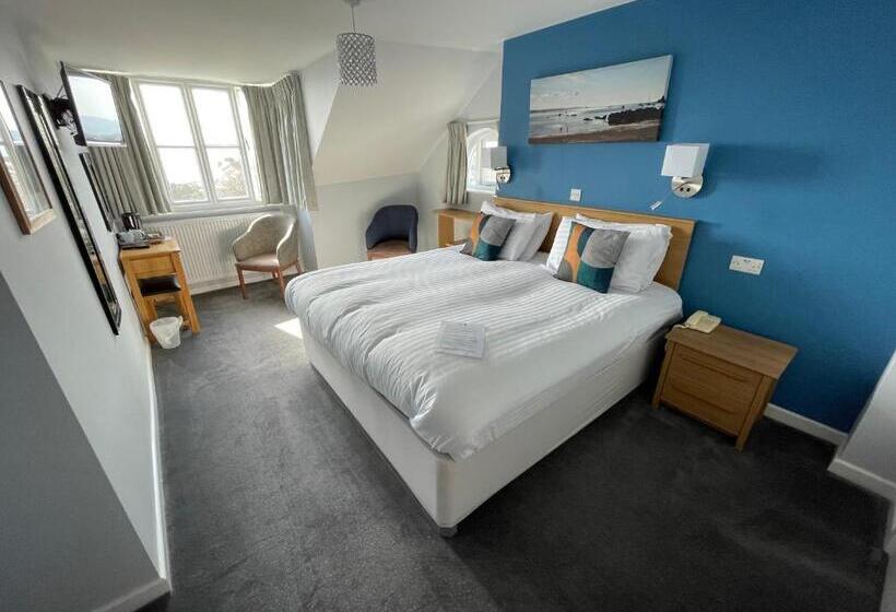 غرفة سوبيريور مطلّة علي البحر, Manor