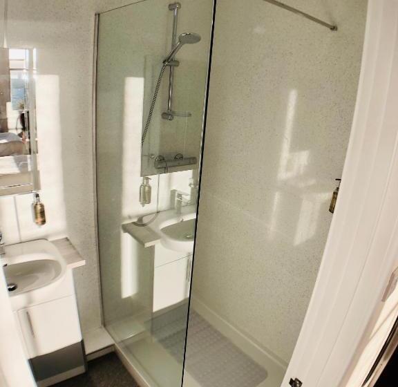 غرفة سوبيريور مطلّة علي البحر, Manor